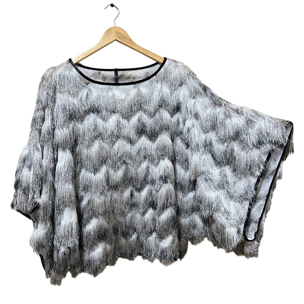 IC‎ Silver Black Fringe Disco Poncho Top Medium Eyelash Shimmer Flapper Art Deco